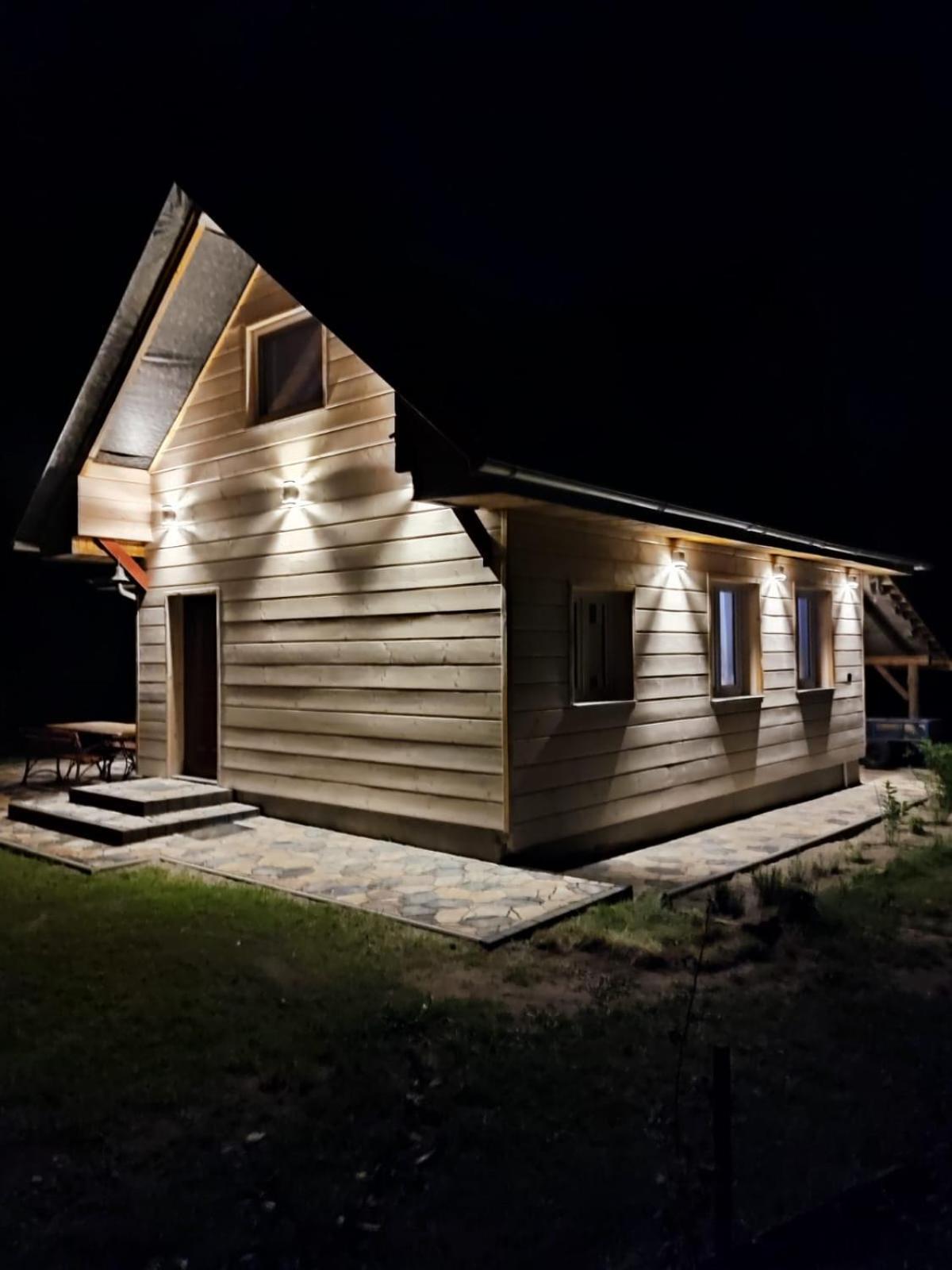Pizuny Dom Pod Debem Z Balia Na Wylacznosc Ferienhaus Lukawica