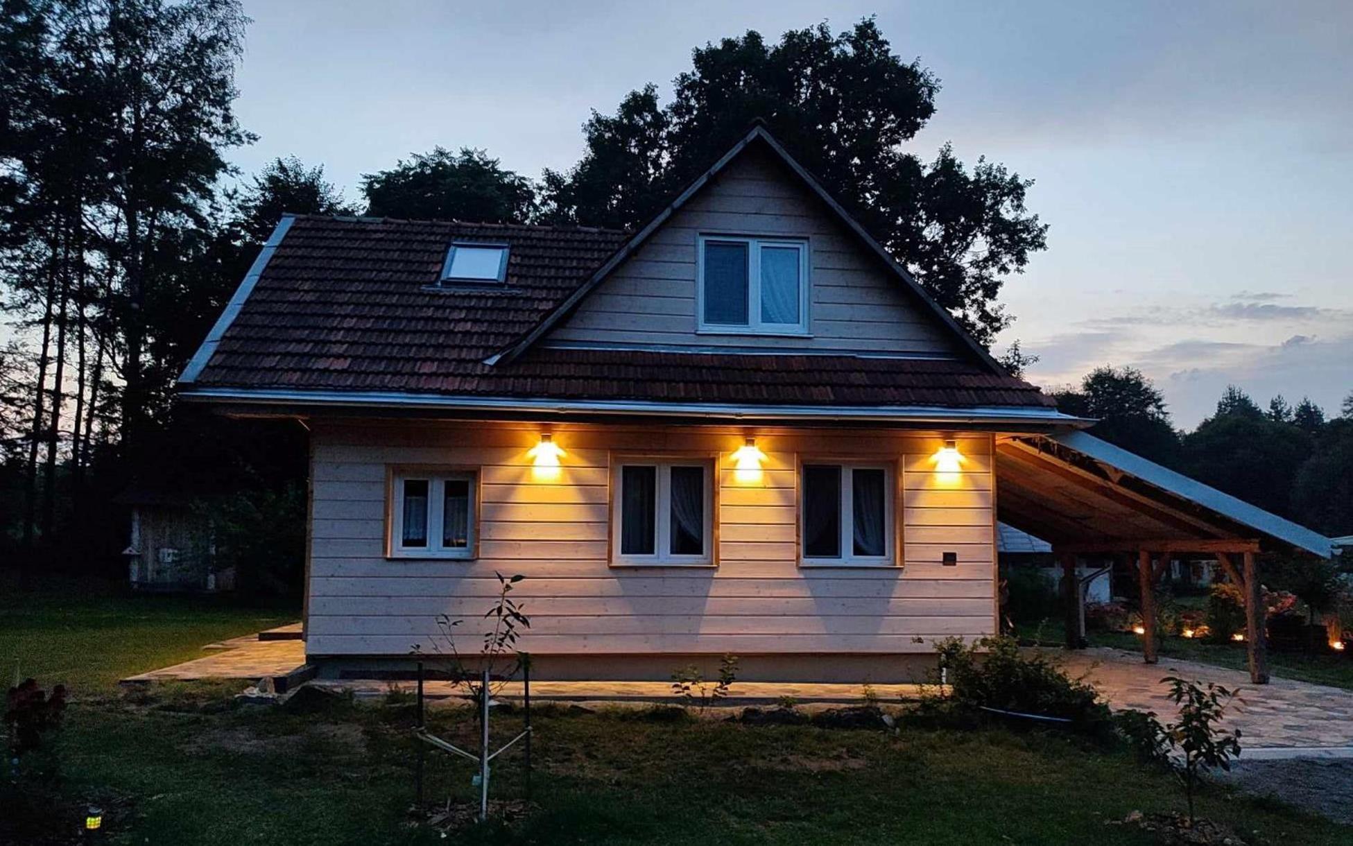 Pizuny Dom Pod Debem Z Balia Na Wylacznosc * Lukawica